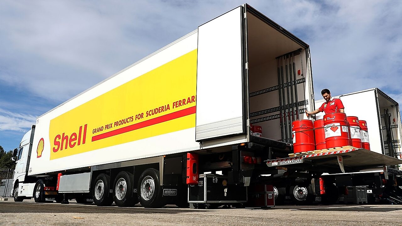 Shell lorry with V-Power products