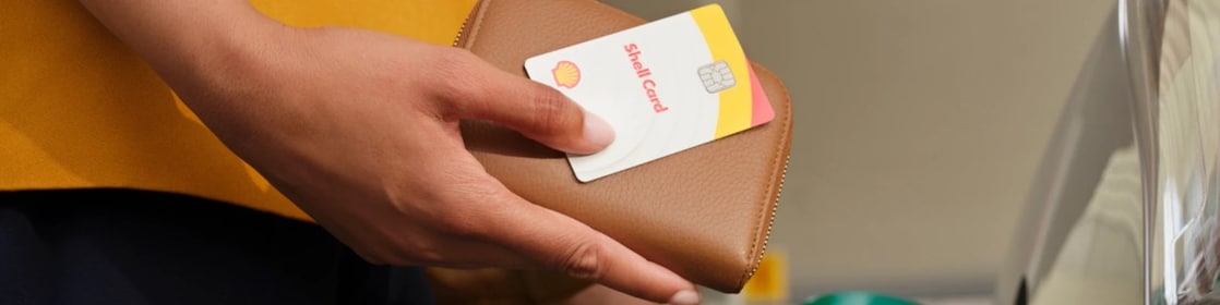 Customer with Shell Card